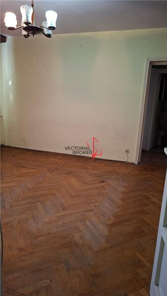 Gara de Nord, Metrou, 3 camere semidecomadate, et. 2, vedere mixta, 62 mp,