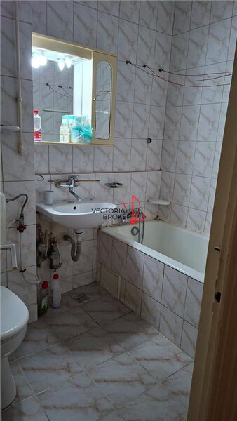 Gara de Nord, Metrou, 3 camere semidecomadate, et. 2, vedere mixta, 62 mp,